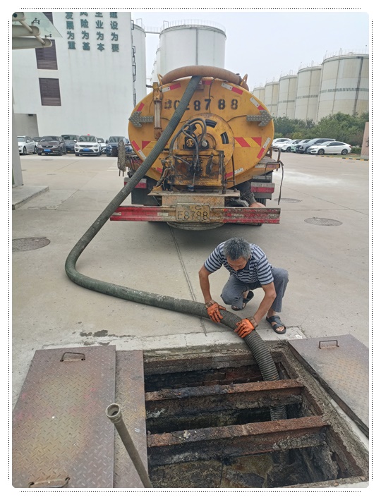 城西隔油池清掏