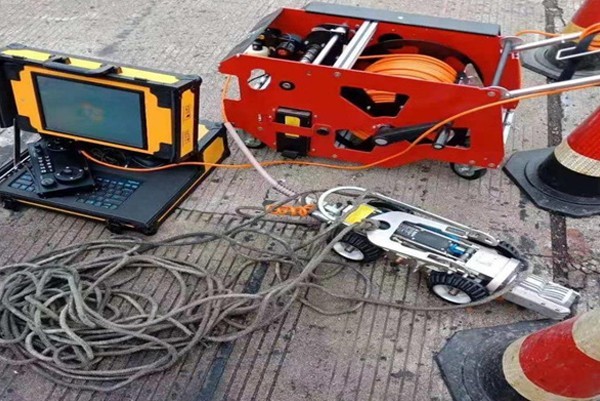 城西CCTV管道检测机器人