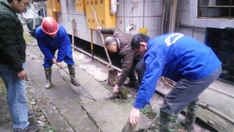 城西清掏化粪池、管道疏通一站式服务<高效><技术><可靠>